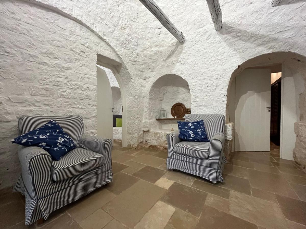 Terra Sessana Ville E Trullo Con Piscina Privata ออสตูนี ภายนอก รูปภาพ