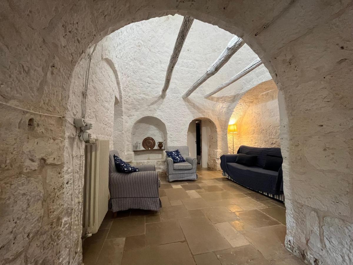 Terra Sessana Ville E Trullo Con Piscina Privata ออสตูนี ภายนอก รูปภาพ