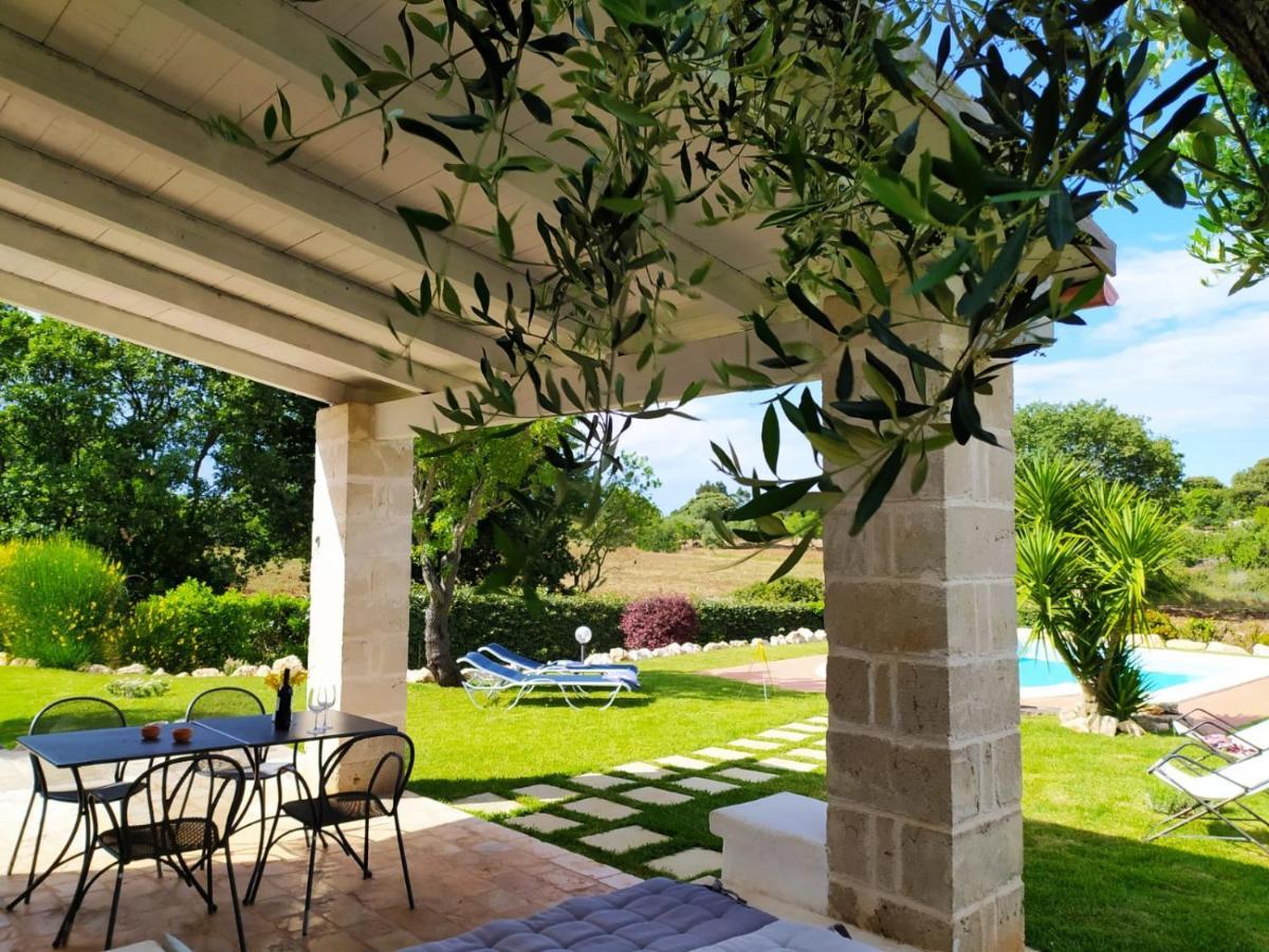 Terra Sessana Ville E Trullo Con Piscina Privata ออสตูนี ภายนอก รูปภาพ