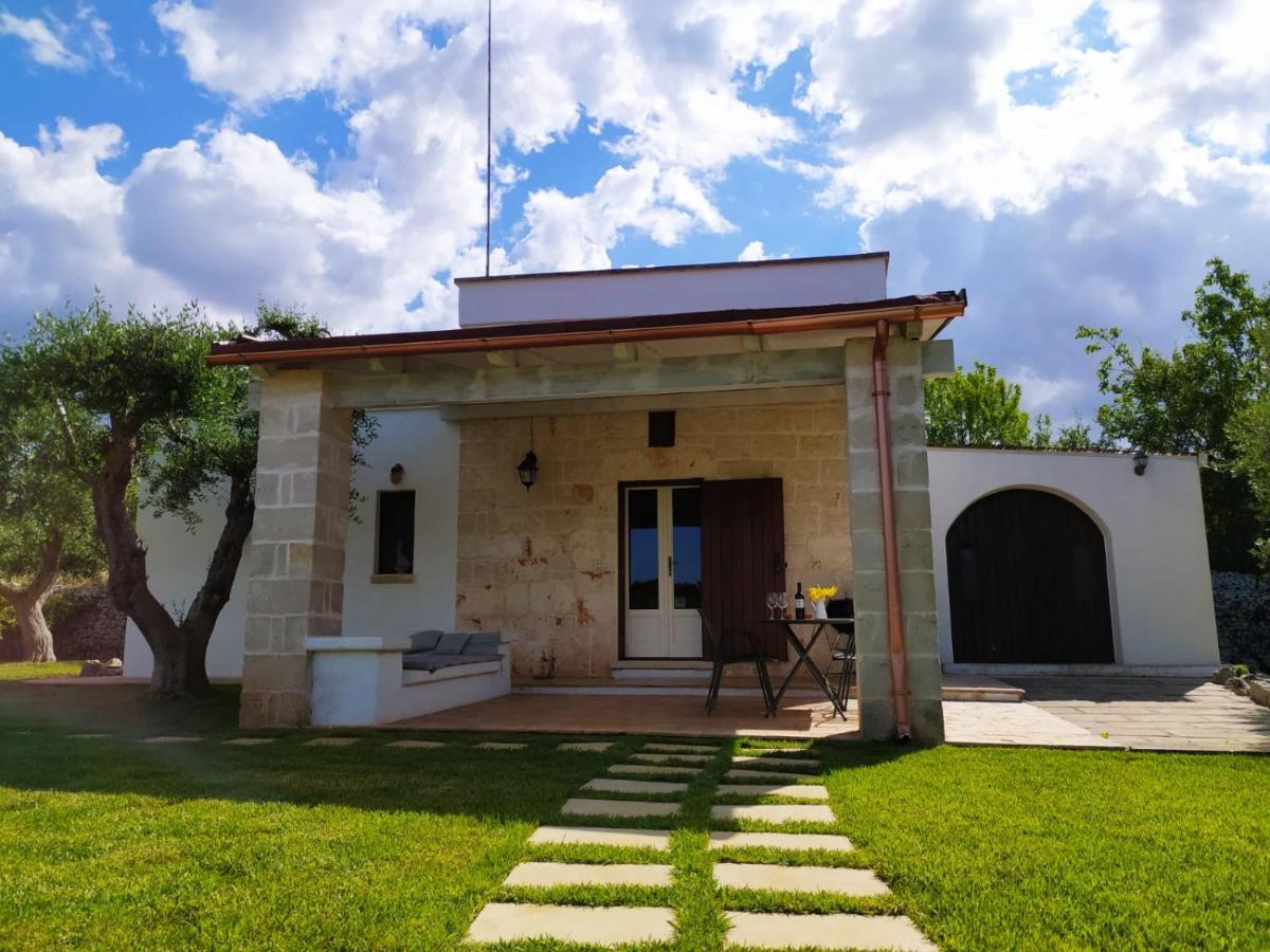 Terra Sessana Ville E Trullo Con Piscina Privata ออสตูนี ภายนอก รูปภาพ